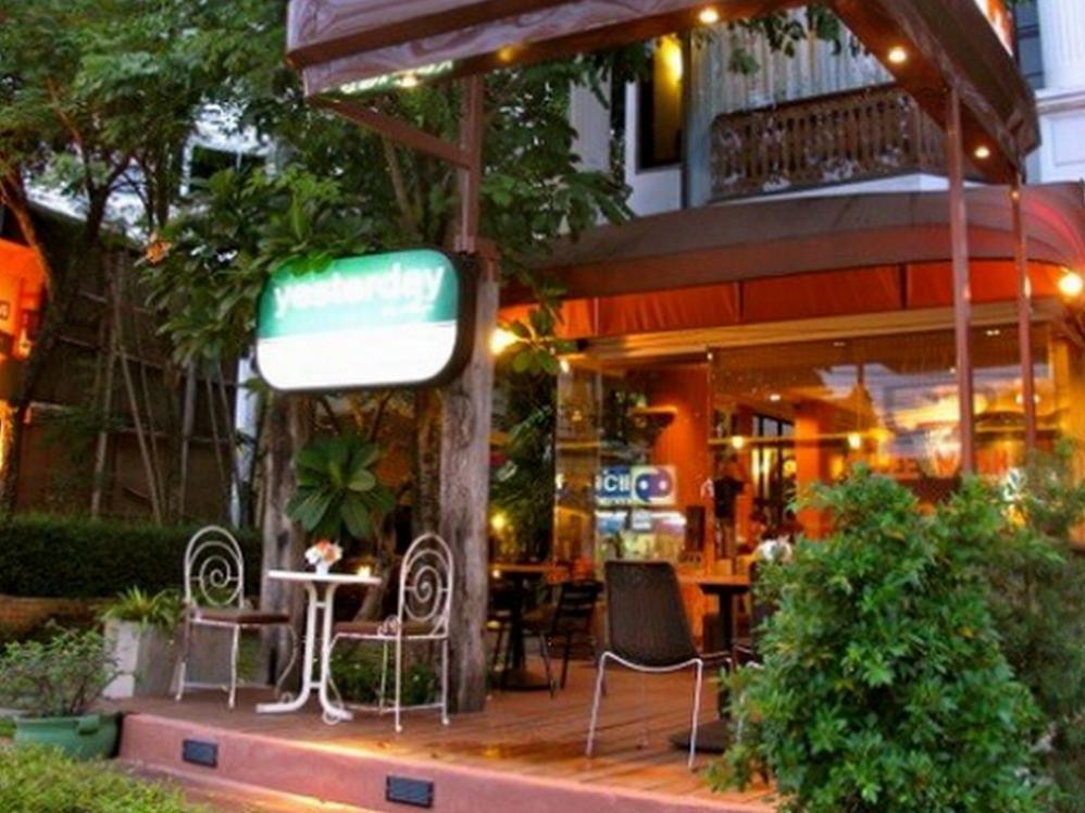 Yesterday Hotel Chiang Mai Exteriör bild